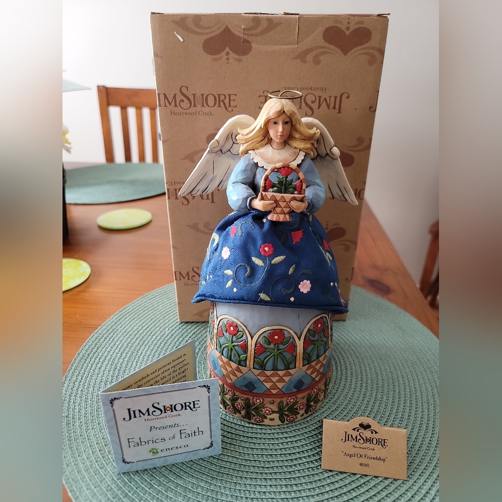Jim Shore Heartwood Creek Fabrics of Faith " Angel of Friendship"